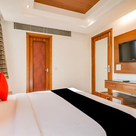 Townhouse 939 Hotel Gagan Inn Near Satyam Inox Patel Nagar New Delhi Bagian luar foto