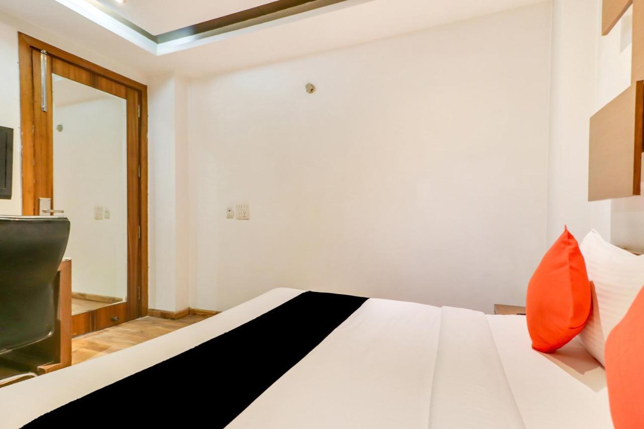 Townhouse 939 Hotel Gagan Inn Near Satyam Inox Patel Nagar New Delhi Bagian luar foto