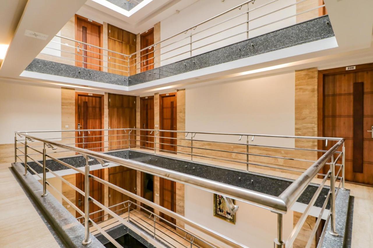 Townhouse 939 Hotel Gagan Inn Near Satyam Inox Patel Nagar New Delhi Bagian luar foto