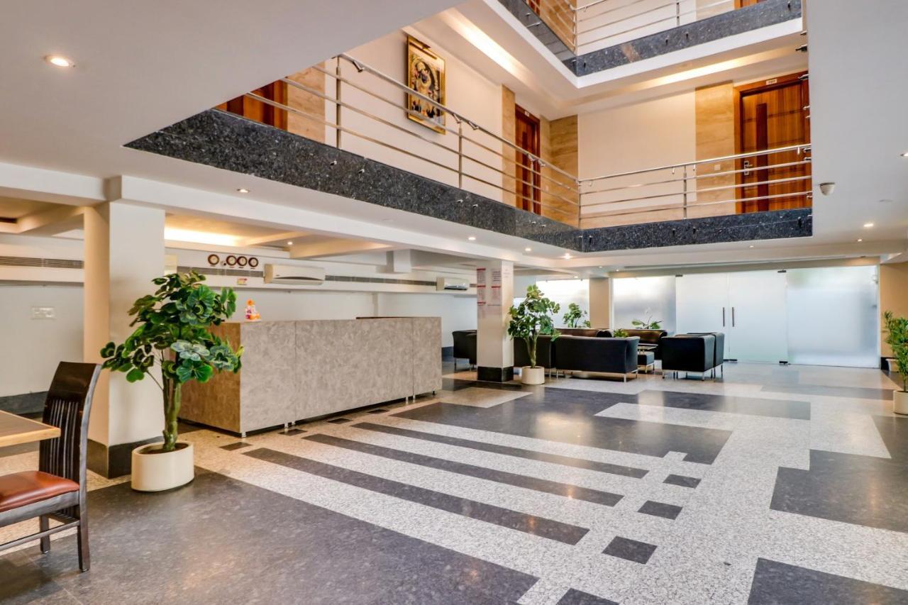 Townhouse 939 Hotel Gagan Inn Near Satyam Inox Patel Nagar New Delhi Bagian luar foto
