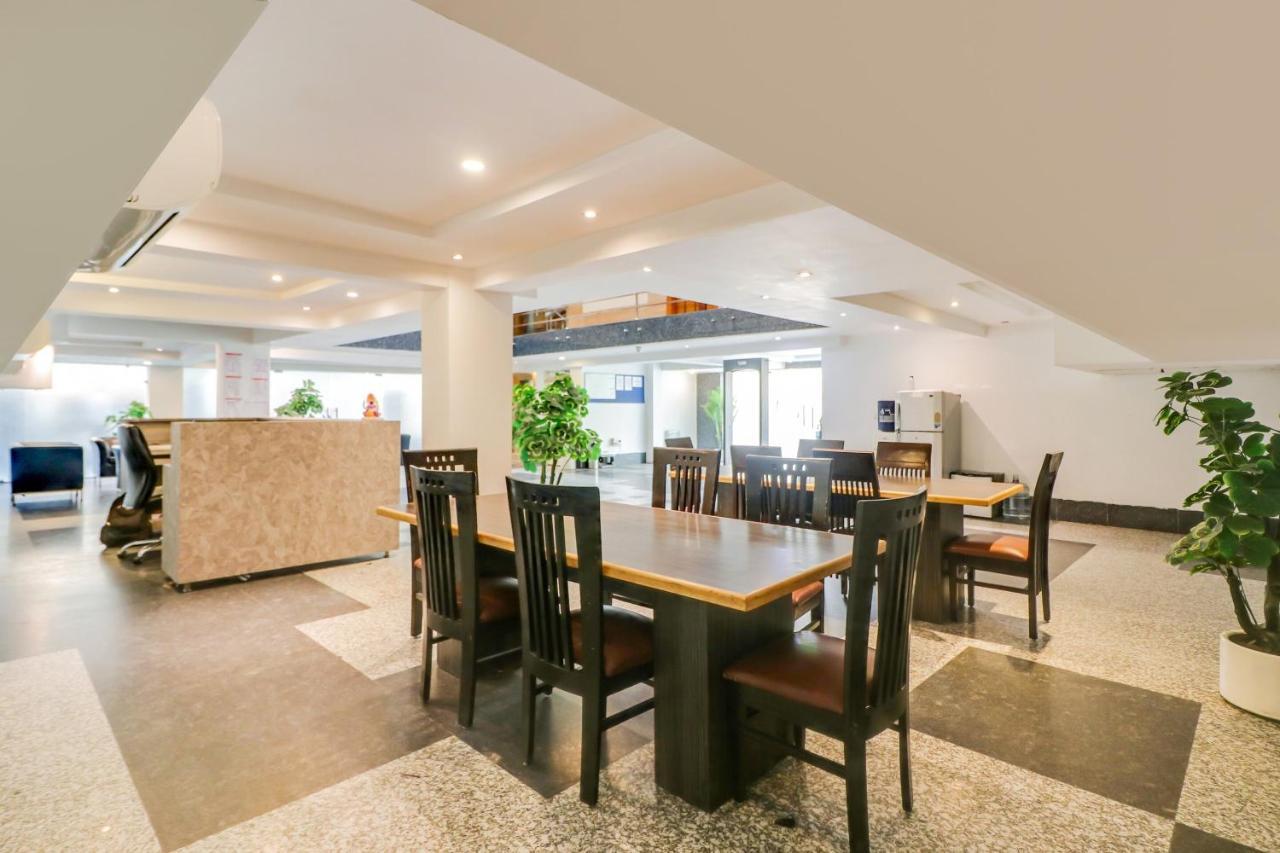 Townhouse 939 Hotel Gagan Inn Near Satyam Inox Patel Nagar New Delhi Bagian luar foto