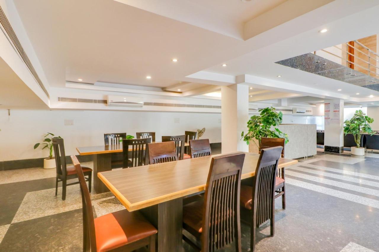 Townhouse 939 Hotel Gagan Inn Near Satyam Inox Patel Nagar New Delhi Bagian luar foto